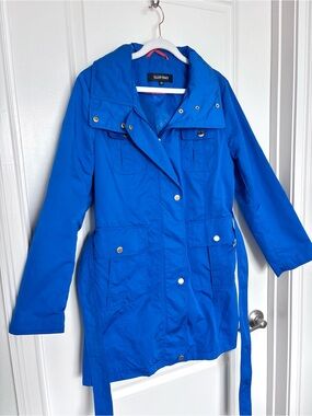 Ellen Tracy Cobalt Blue Hooded Belted Rain Jacket Petite Medium Waterproof Coat